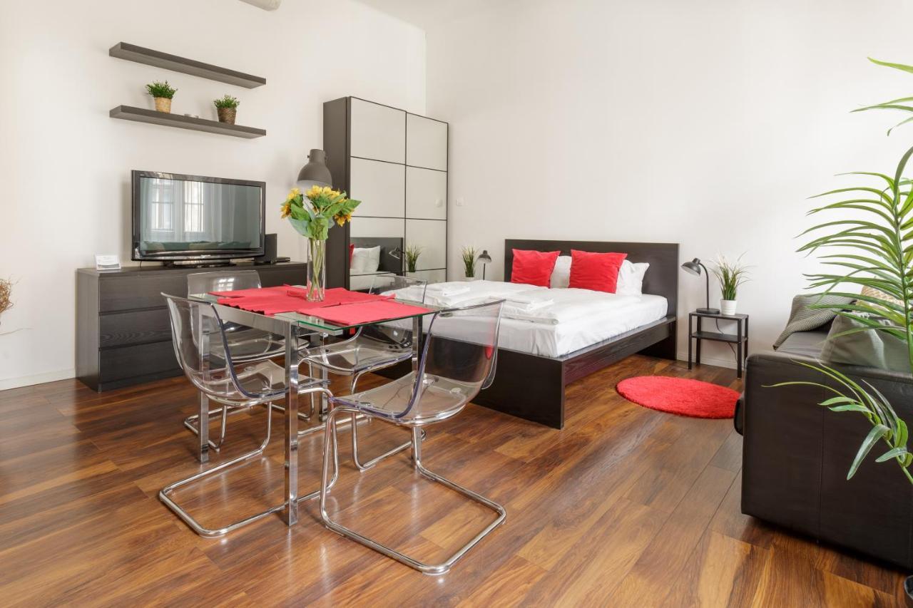 Red Dot Two - New Unit In The Heart Of Party Town *