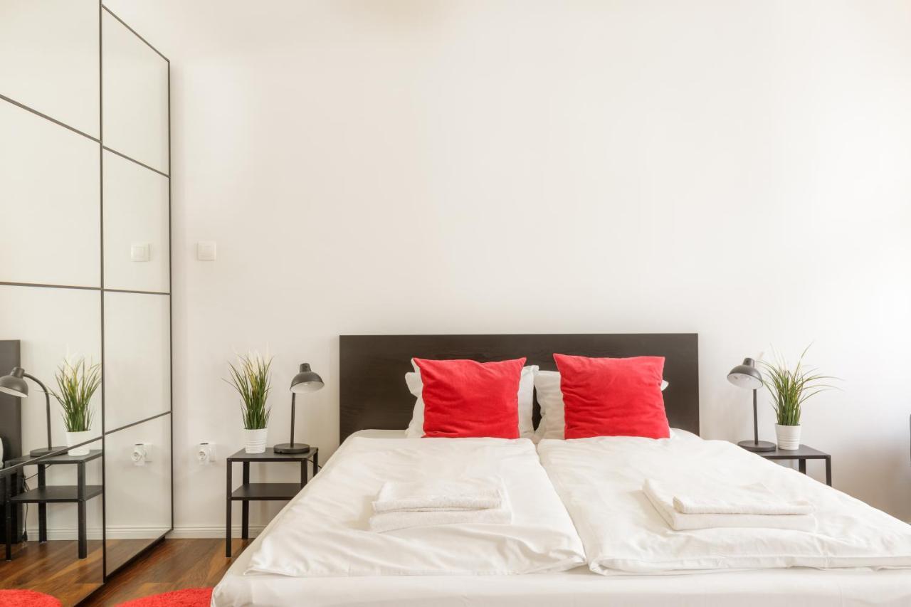 Appartamento Red Dot Two - New Unit In The Heart Of Party Town *