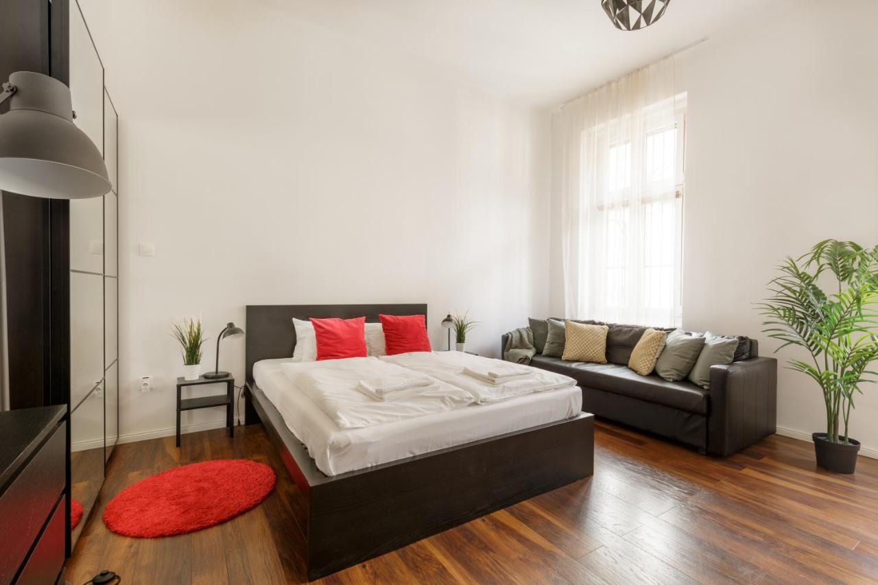 Red Dot Two - New Unit In The Heart Of Party Town Appartamento *