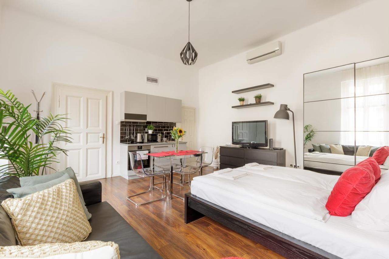 Red Dot Two - New Unit In The Heart Of Party Town * Budapest