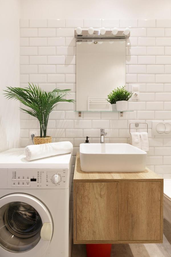 Appartamento Red Dot Two - New Unit In The Heart Of Party Town *