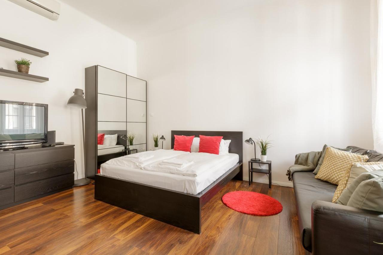 Appartamento Red Dot Two - New Unit In The Heart Of Party Town *